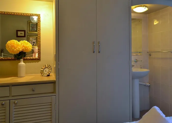 Mountain Escape 科尼斯顿